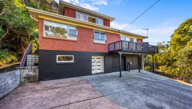 34 Rauhuia Crescent, Parau