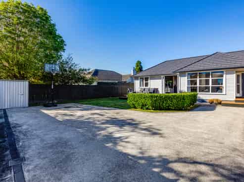 71 Shakespeare Avenue, Trentham