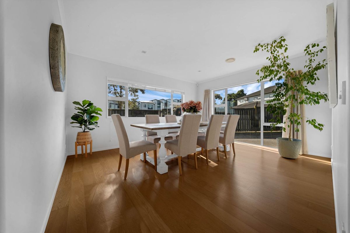 Beautifully presented home in Flat Bush - Widok 2