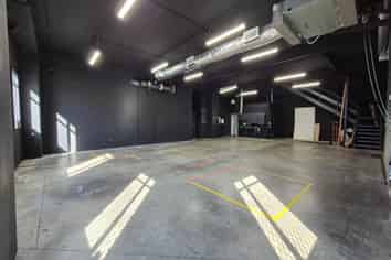 Ground Floor Office with Warehouse