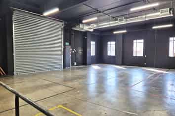 Ground Floor Office with Warehouse