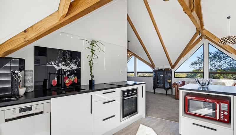 2/59 Belfast street, Hillsborough