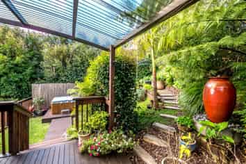 6 Puketiro Place, Paihia