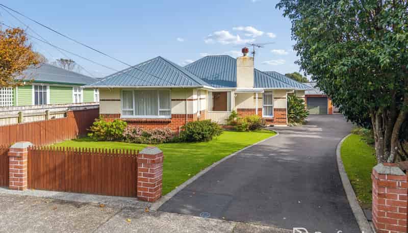259 Riverside Drive, Waterloo