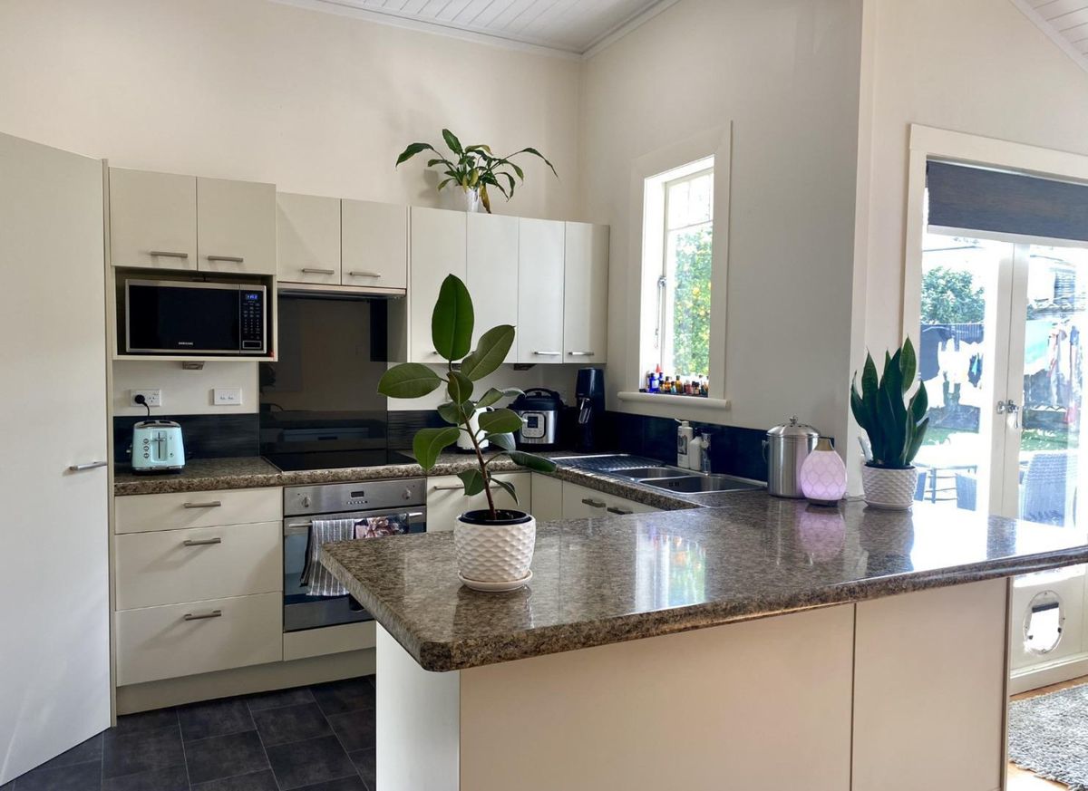 Stunning Character Home – pohled 2