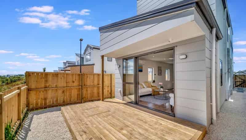 21 John Gray Street, Papakura