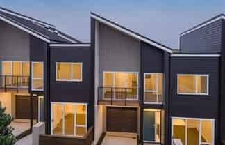 2a Makura Road, Long Bay