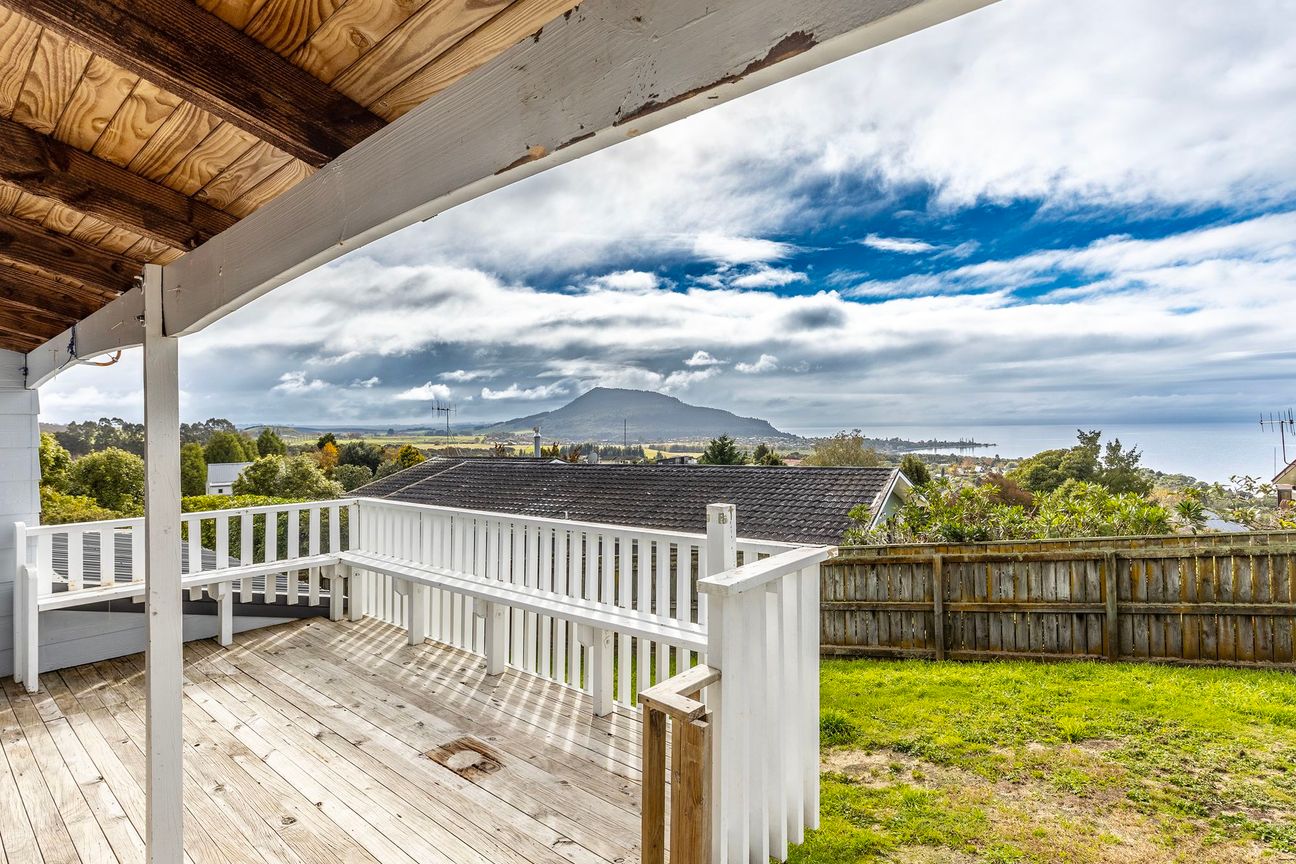 Lakeviews, Potential & Value! - Mehr