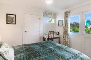 Bedroom 2/173 Waihi Road, Hawera