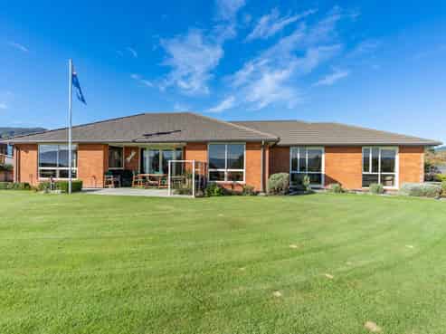 28 Titri Road, Waihola