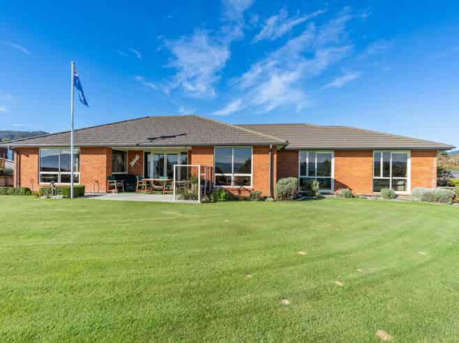 28 Titri Road, Waihola