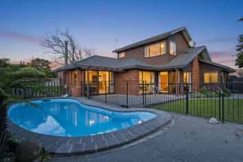 11 Fern Grove, Taradale