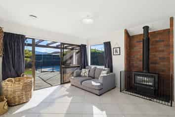 11 Fern Grove, Taradale