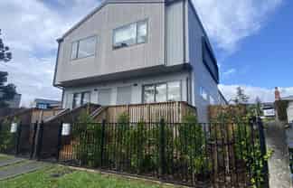 1/35 Renata Crescent, Te Atatu Peninsula