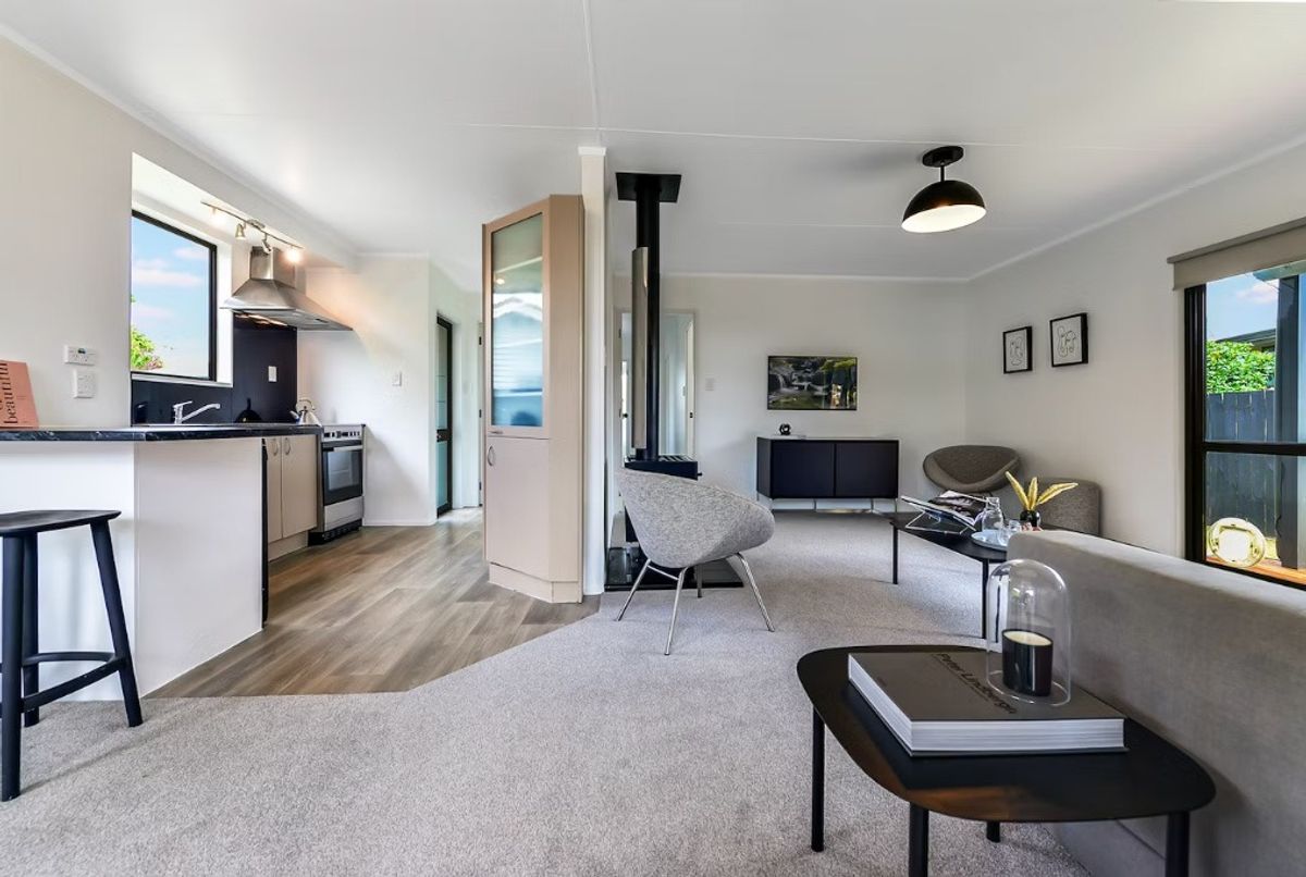 Spacious three bedroom, stand alone. - Widok 4