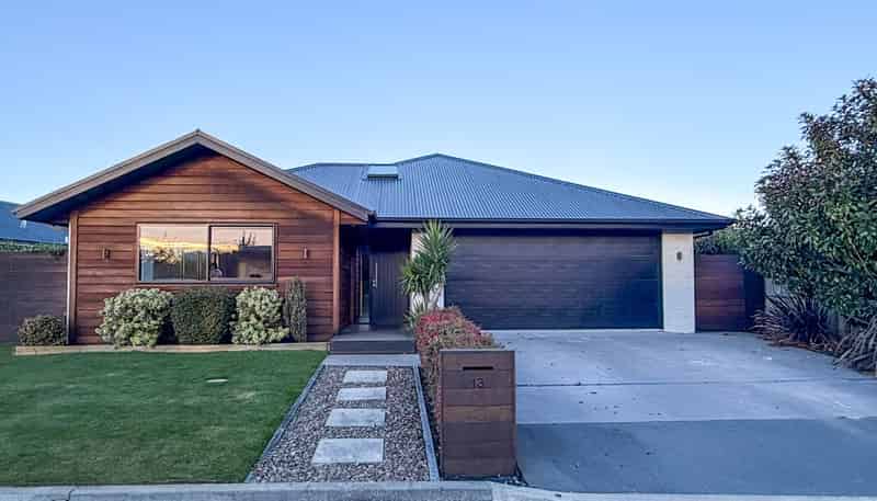 13 Sunline Avenue, Lincoln