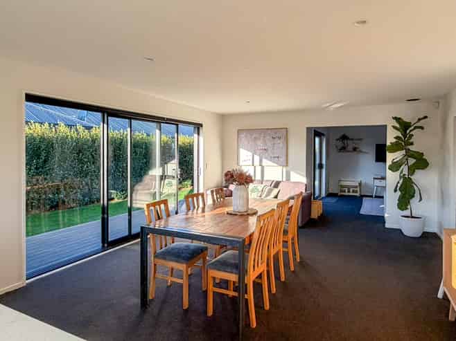 13 Sunline Avenue, Lincoln