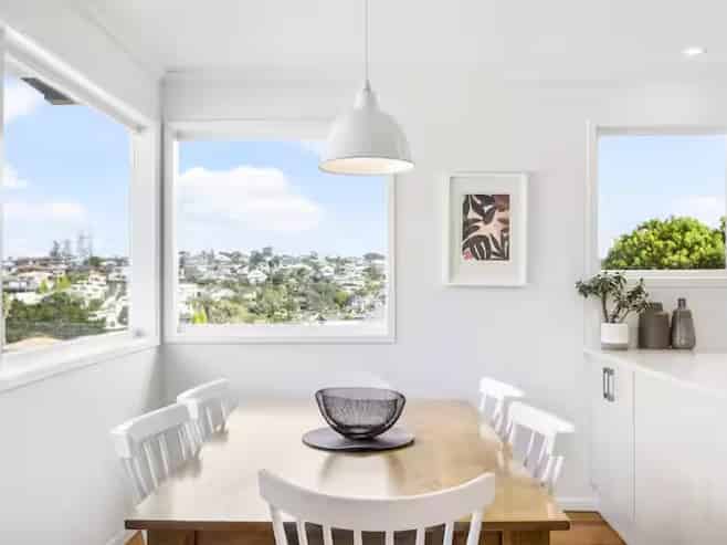 3/4 Beach Road, Castor Bay