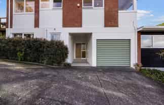 3/4 Beach Road, Castor Bay