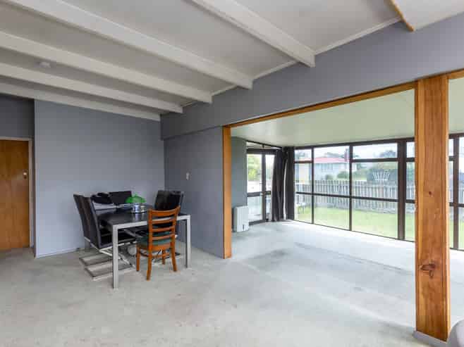 50 River Road, Masterton