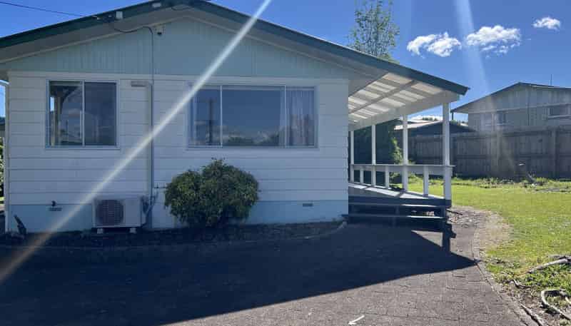 3 Bay Grove, Pukehangi