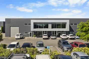 Modern Industrial Unit