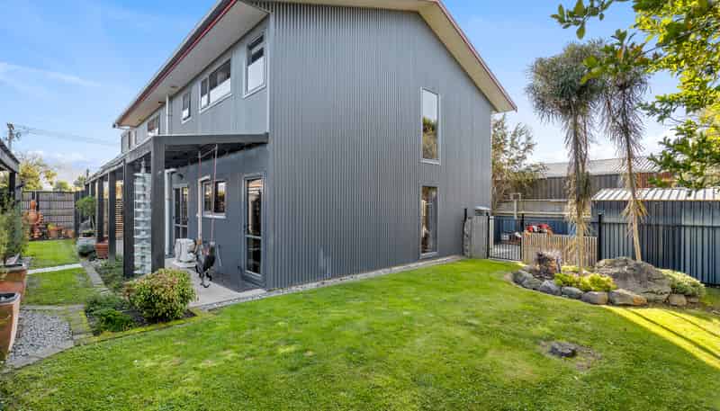 6 Ferry Road, Spring Creek