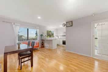 2/601 Glenfield Road, Totara Vale