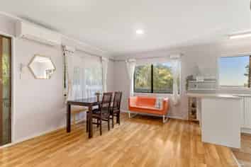 2/601 Glenfield Road, Totara Vale