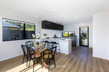 7 Desert Gold Lane, Wallaceville