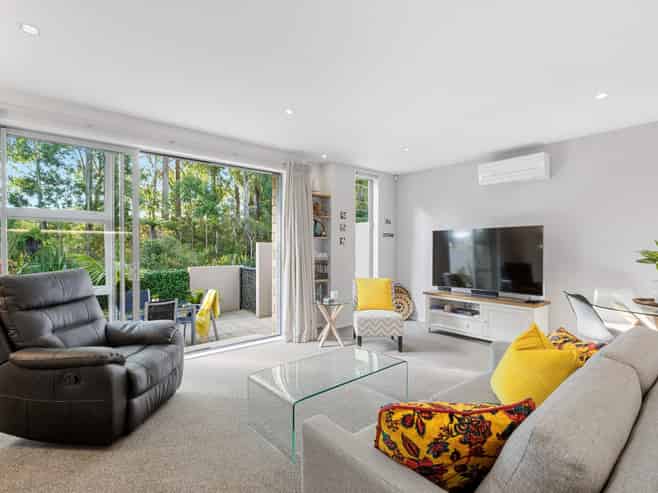 337 Millwater Parkway, Millwater
