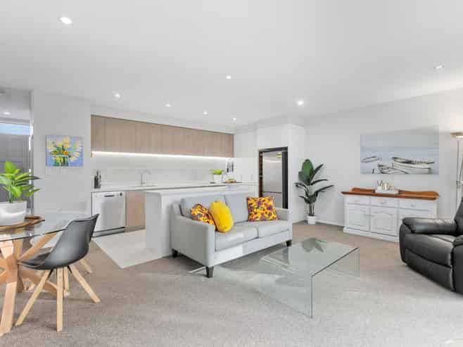 337 Millwater Parkway, Millwater