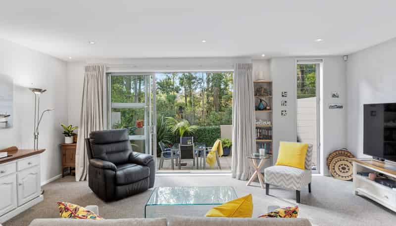 337 Millwater Parkway, Millwater