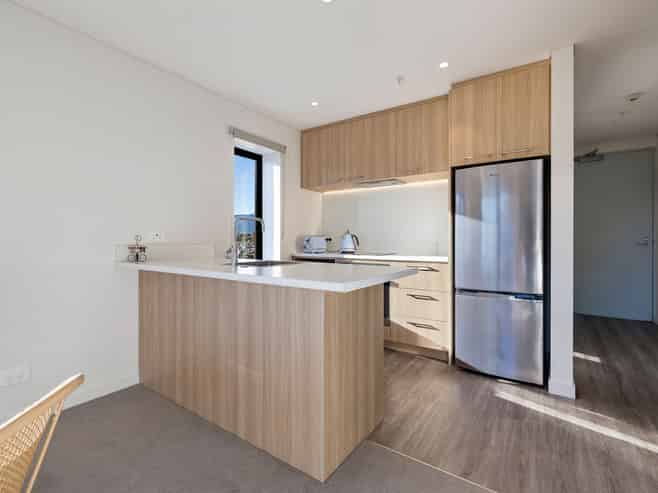 702/10 Copper Beech Ave, Frankton