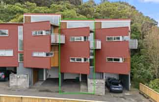 16/2 Onslow Road, Khandallah