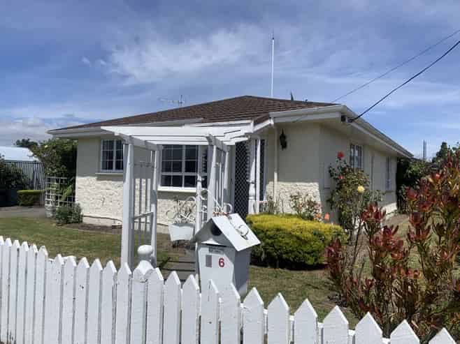136 Scott Street, Redwoodtown