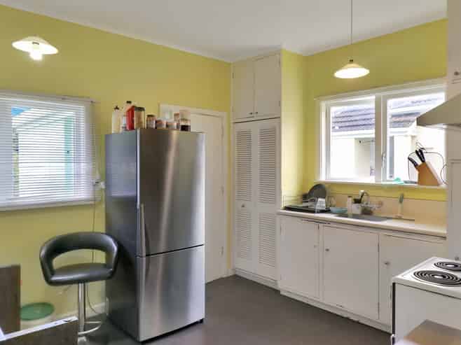 15 Roberts Street, Epuni