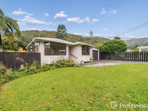 13 Sunny Grove, Wainuiomata