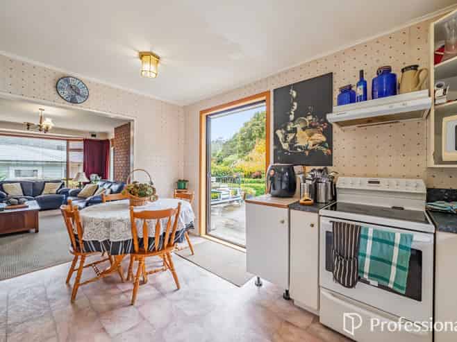 13 Sunny Grove, Wainuiomata