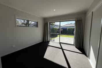 48 Berwick Street, Saint Albans