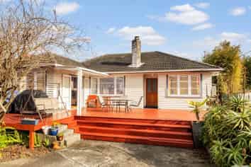 108 Archibald Road, Kelston