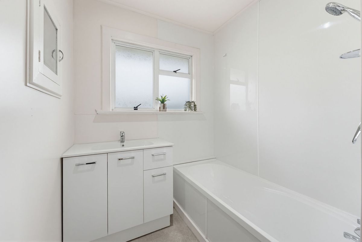 Spacious, Sunny & Ready for Your Personal Touch! - Widok 2