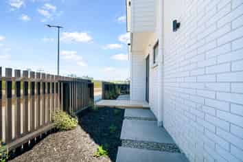 15 Octans Road, Westgate