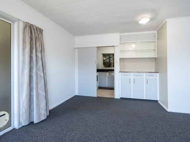 2/107 Parkers Road, Tahunanui