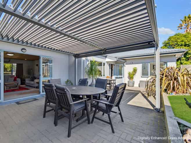 11 Fishermans Drive, Coastlands