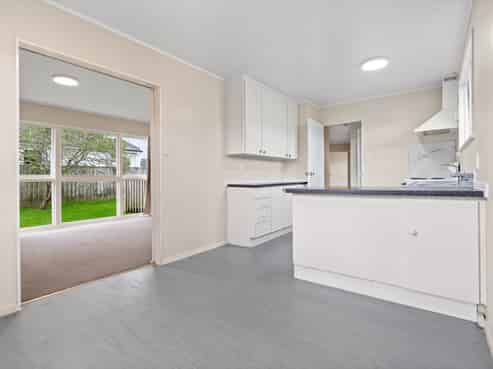 16 Raurimu Avenue, Onerahi