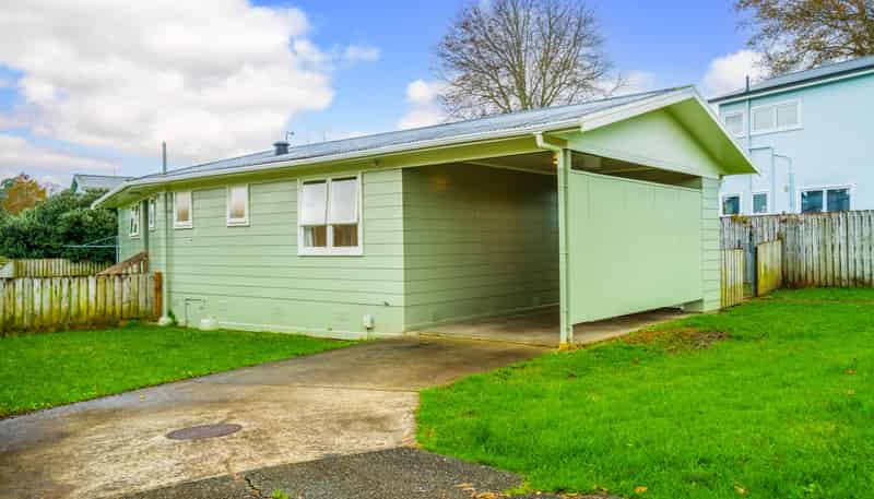 16 Raurimu Avenue, Onerahi