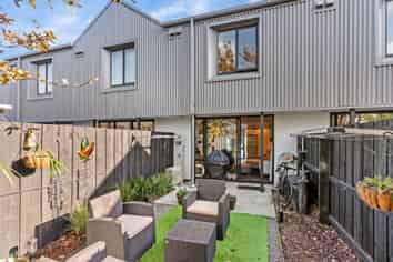 9/30 Frederick Street, Waltham