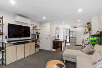 9/30 Frederick Street, Waltham