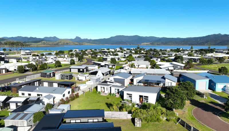  108 Mahoe Place, Matarangi